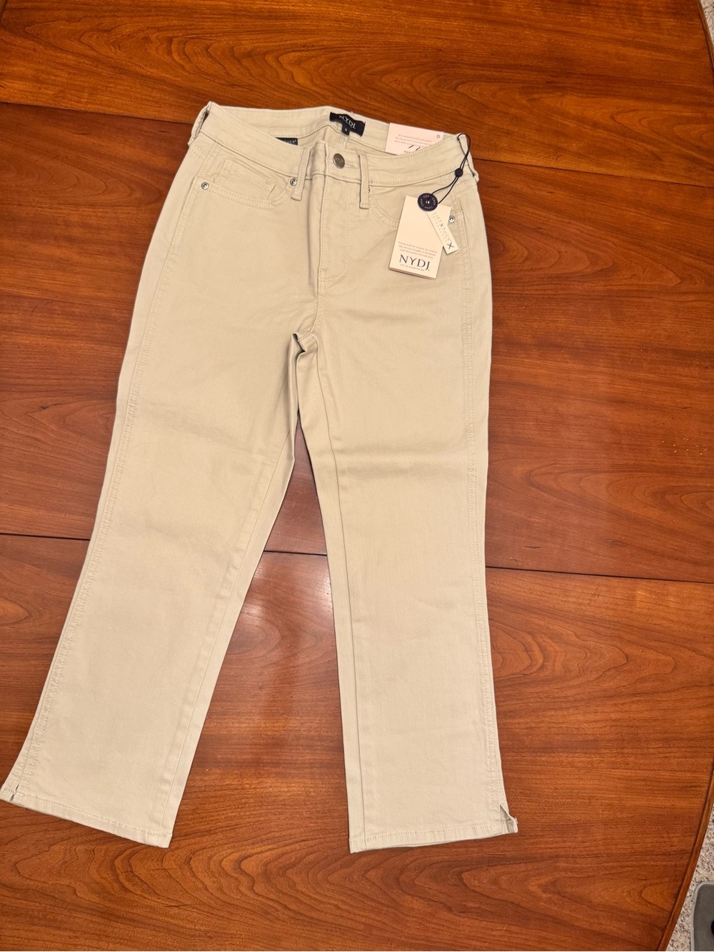 NYDJ Women's Straight Leg Capris in Light Khaki
